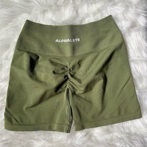 Alphalete Amplify short